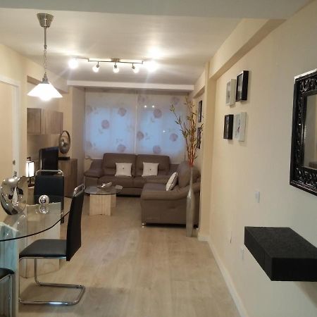 Piso Cerca De La Playa Apartment Малага Екстериор снимка