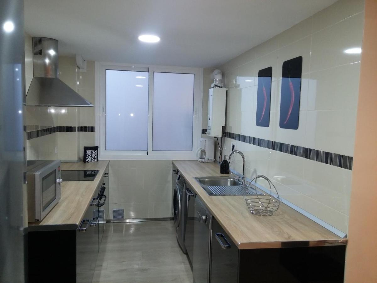 Piso Cerca De La Playa Apartment Малага Екстериор снимка