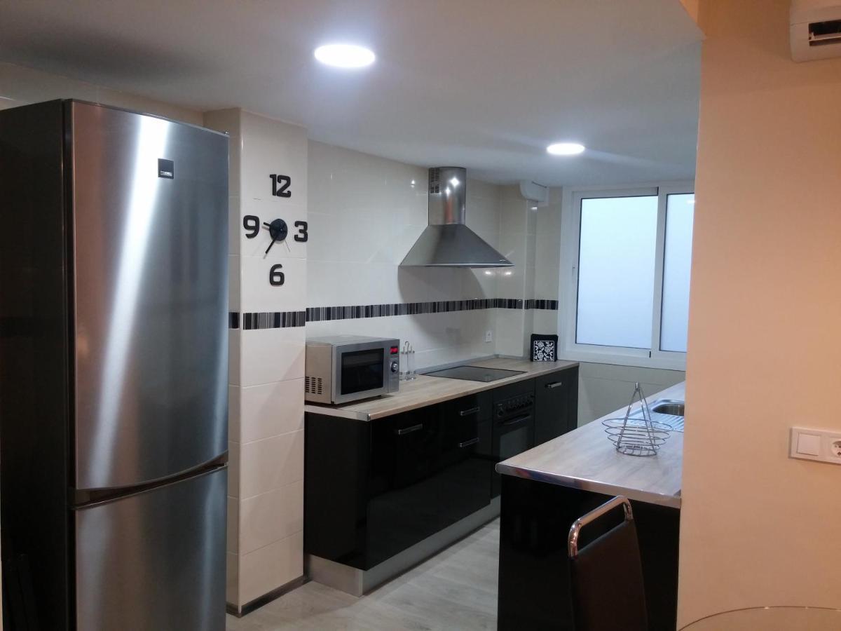 Piso Cerca De La Playa Apartment Малага Екстериор снимка