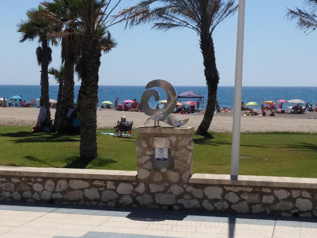 Piso Cerca De La Playa Apartment Малага Екстериор снимка