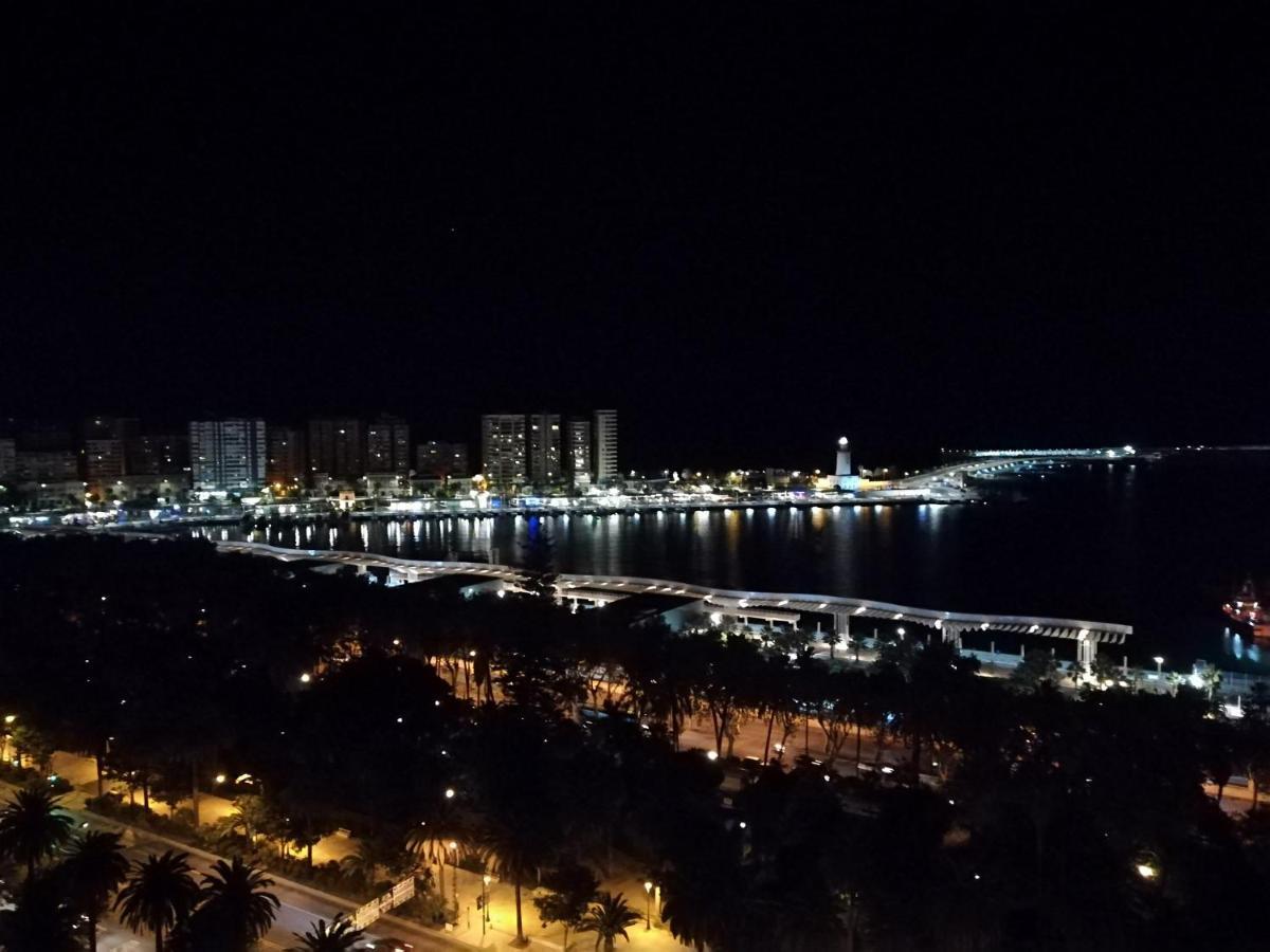Piso Cerca De La Playa Apartment Малага Екстериор снимка